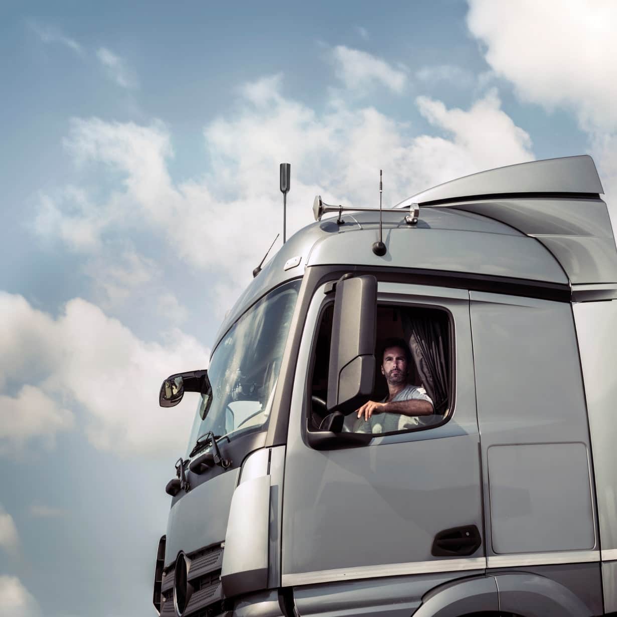 semi truck with weboost antenna